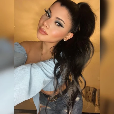 Nicole — 1 / 4