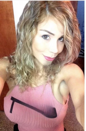Jennifer GFE — 4 / 5