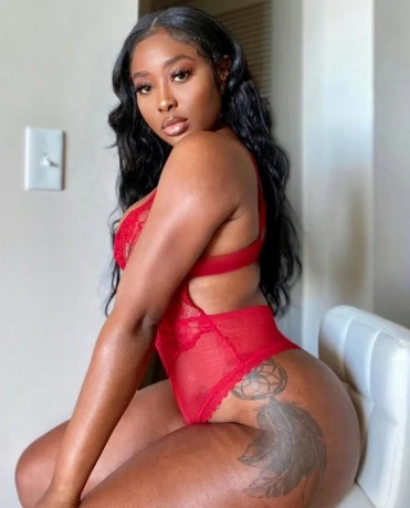 Sexy Lilly — 1 / 4