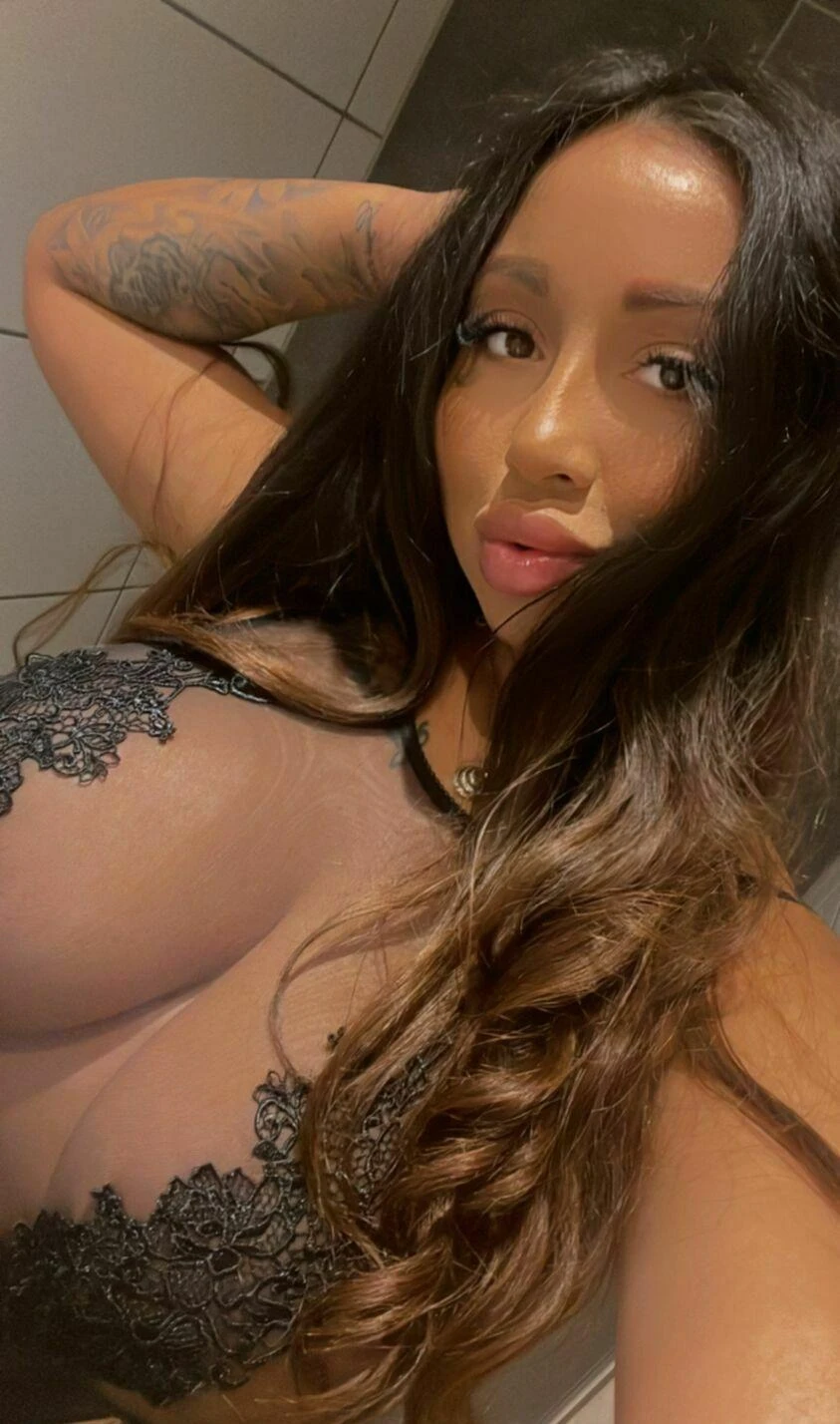 Lianaa — 9 / 15