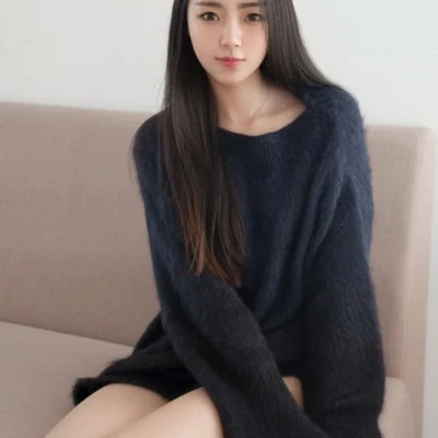 Areum, Escort, Luton