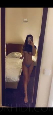 Deutsche Lara — 4 / 12