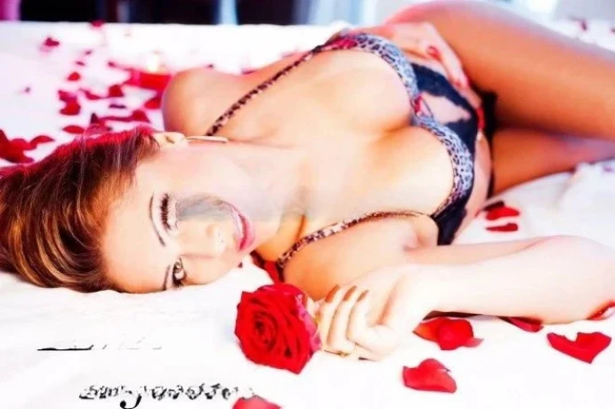 Agatha Victória — 8 / 12