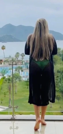 Lady Aylin — 22 / 24