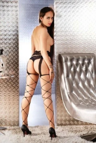 Katrin ** NEU** — 2 / 3