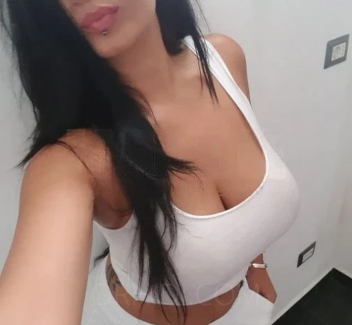 Lisa latina fuego — 5 / 6