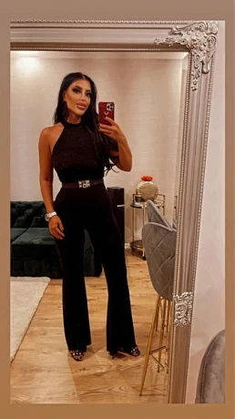 Shirin Neu In Der Stadt — 2 / 6