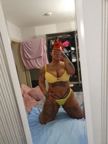 Amall - AV Queen — 5 / 6