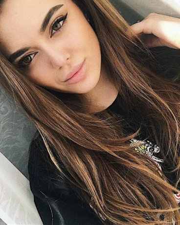 Marisa Gfe — 2 / 4