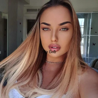 Alexia Curvy Blonde, Escort, Vriezenveen