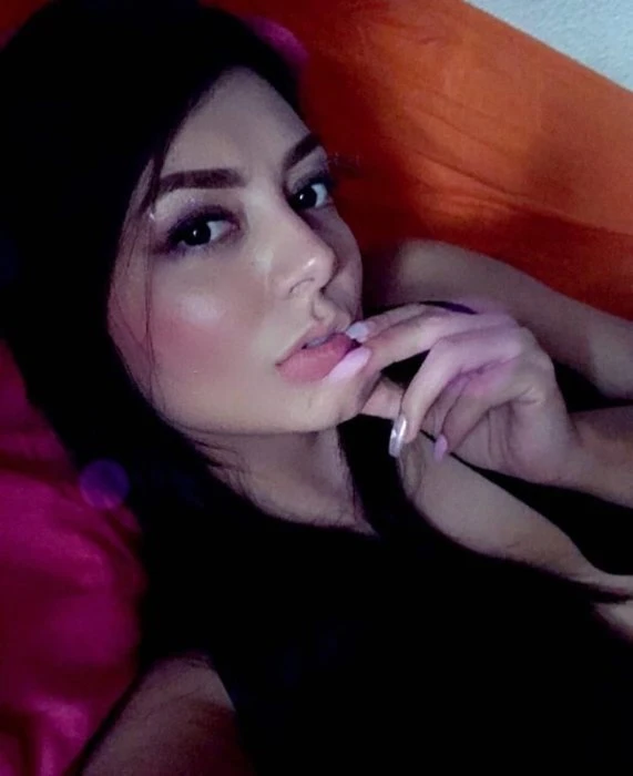 Keyla — 2 / 5