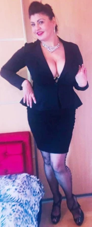 Lady Isabell — 6 / 7