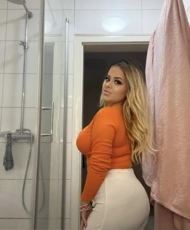 Karina 140m Aus Italien — 4 / 7