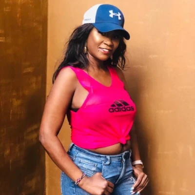 Adeche, Escort, Kisumu