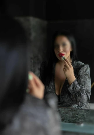 Jasmin Curvy — 8 / 14