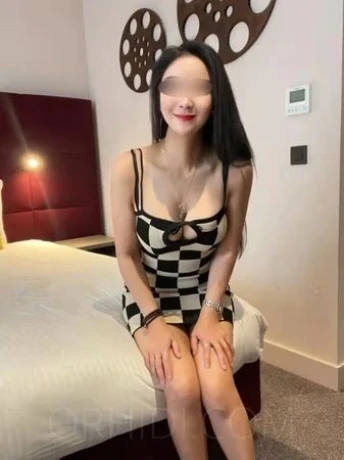 Yoko  Orginal Fotos — 1 / 3