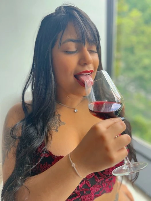 Cleo — 7 / 9