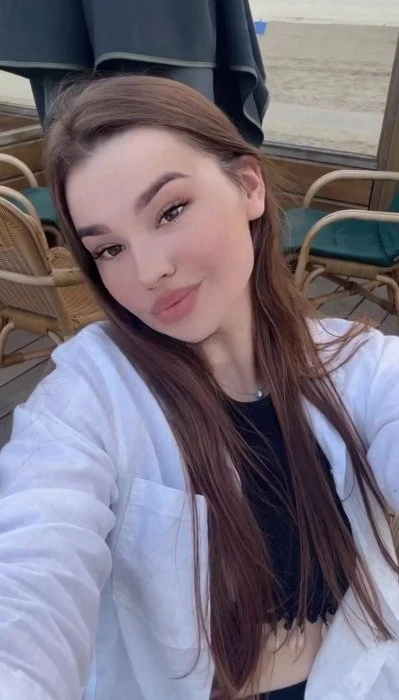 Arya — 2 / 3