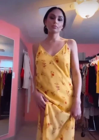 Ariana Marie — 2 / 3