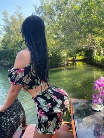 Kaskade Massagestudio - prof. Nuru-Anwendungen — 2 / 24