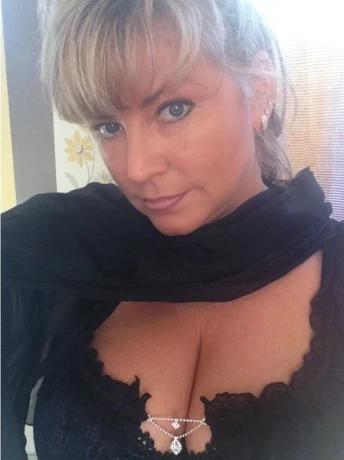 Lady Katrin nur bis So. 11.02. - 16 Uhr — 11 / 21