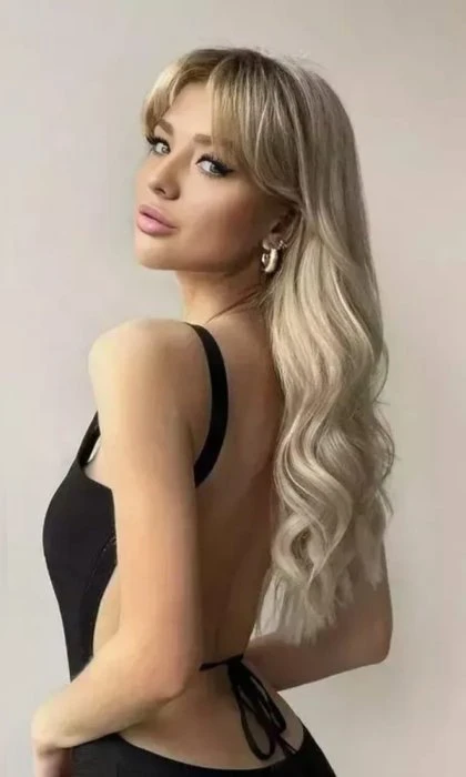 Alesha — 2 / 4