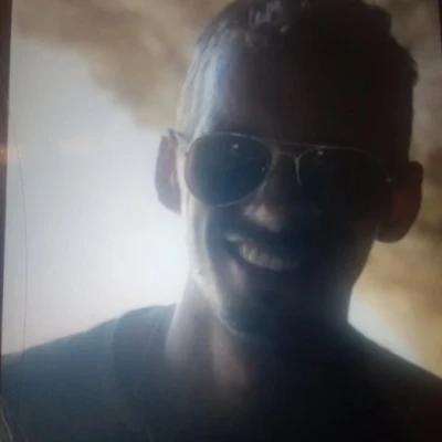 Mitch, Escort, Saint Julian's