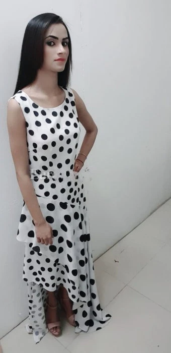 Meera — 2 / 3
