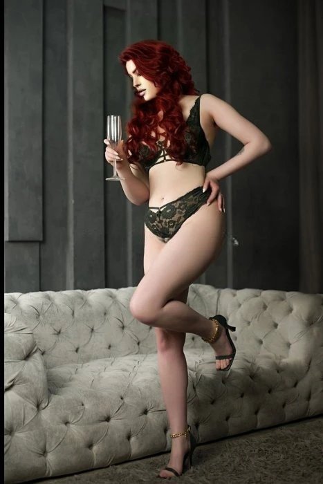 Dasha, Escort, Cannes