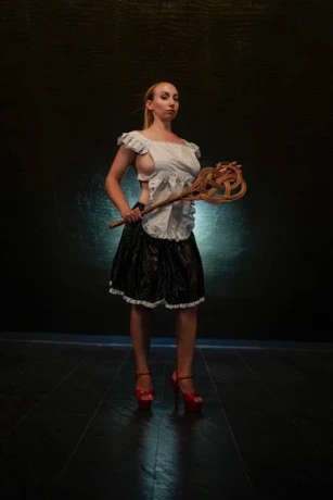 Frau Hölle - deutsche Fetisch Skl. — 1 / 6