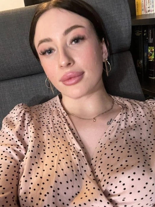Masha, Escort, Milan