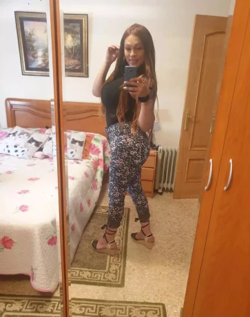 The Queen Valeria Ts Original 100 23x12 Real — 11 / 23