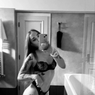 Polina, Escort, Prague