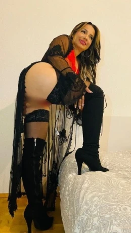 Natascha Claws — 3 / 8