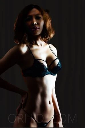 MJ, Escort, Nurtingen
