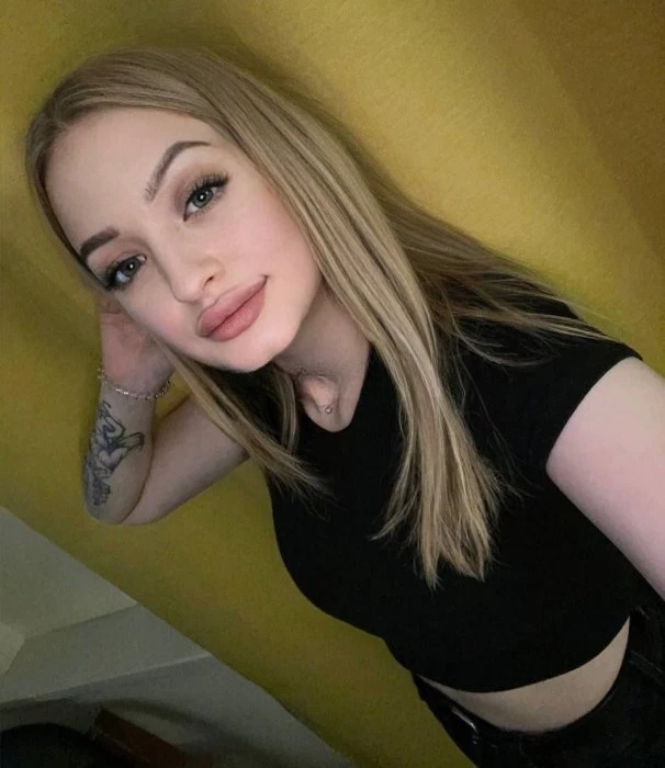 Caroline — 3 / 5