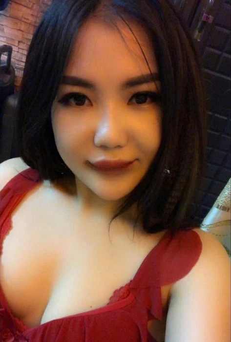 Ylia — 5 / 7