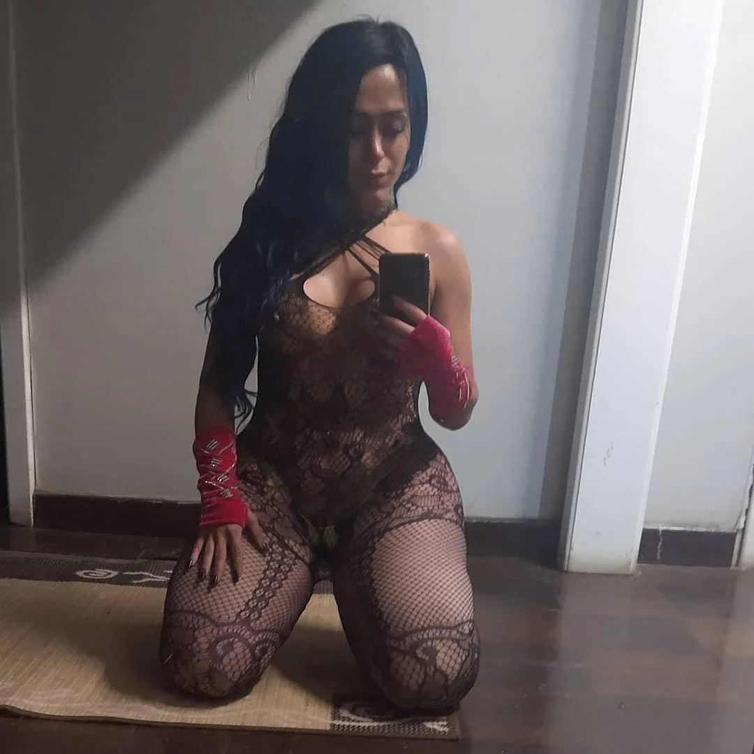 Bianca Pelly Brasileña — 7 / 12