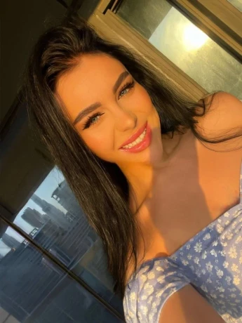 Mika Cannes — 2 / 4