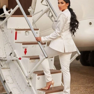 Kara, Escort, Reading