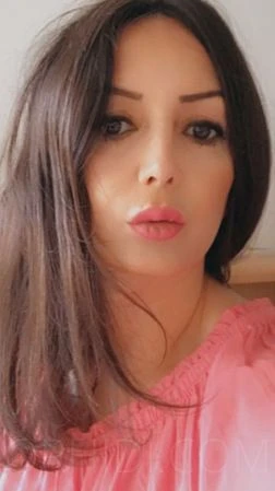 Gina aus Italien/Südtirol — 14 / 24