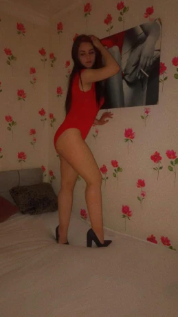 Ariana 19 Hot Top — 5 / 6