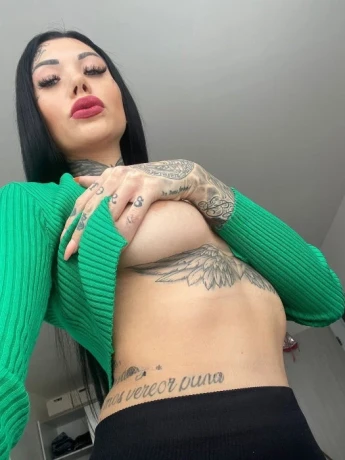 Adele Sabelle — 3 / 5