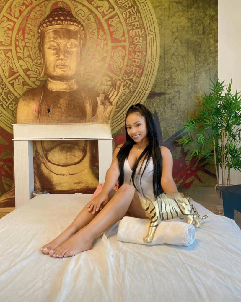 Erotische Massage By Karen In Zuerich Wipkingen — 4 / 5