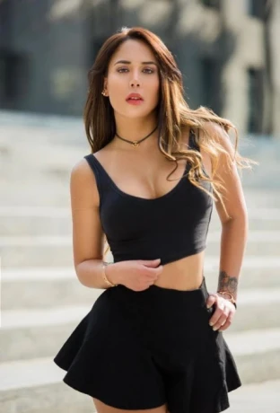 Alessandra — 5 / 8