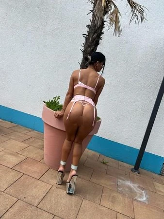 Julia — 4 / 5