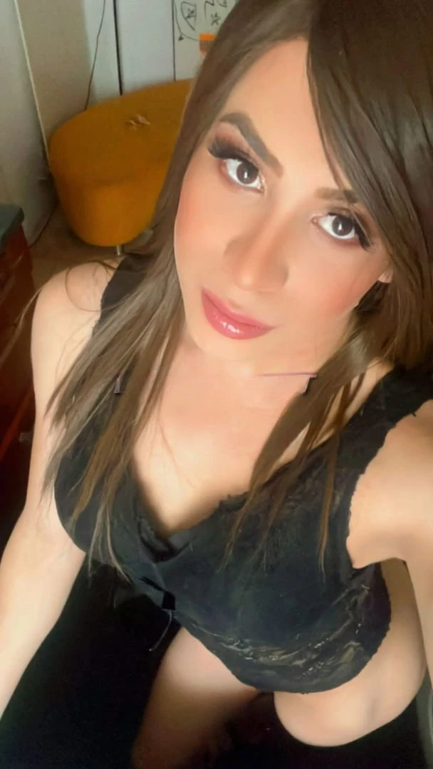 Daniela — 6 / 7