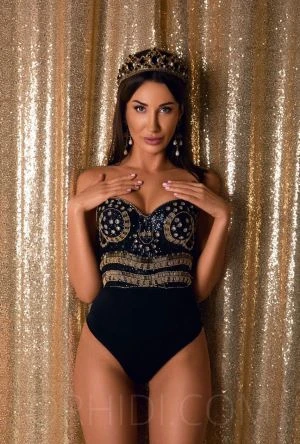 Ksenia — 7 / 8