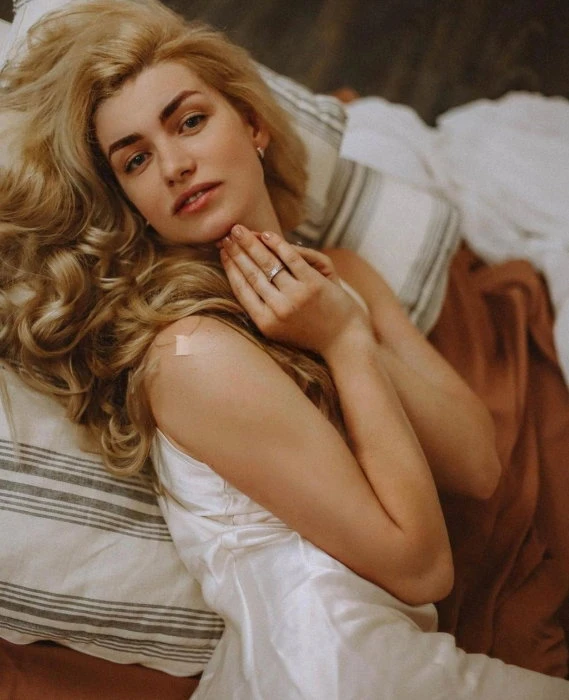 Natali, Escort, Istanbul