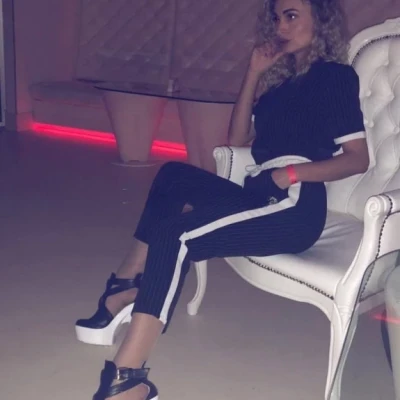 Mija, Escort, Vilnius